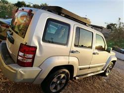 جیپ لیبێرتی